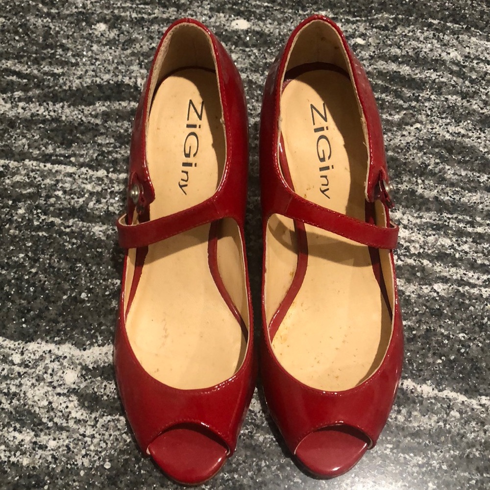 ZiGi NY - Peep Toed Pumps - Red + Black